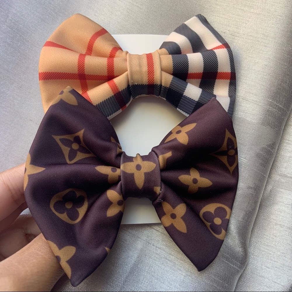 2 clip bows